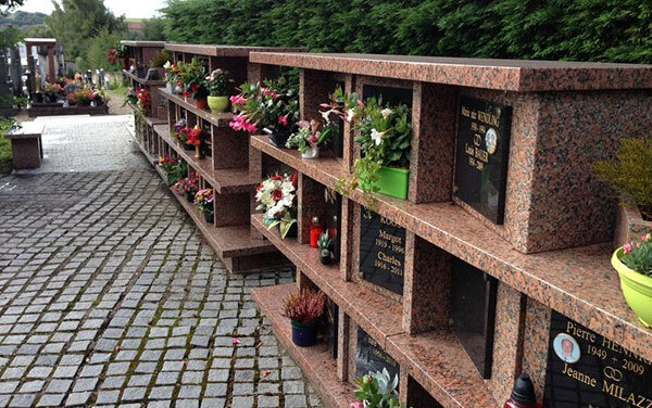 columbarium mur de granit